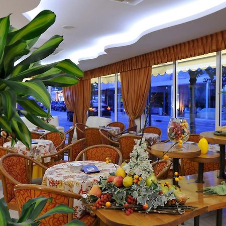 Hotel Al Prater Lignano Sabbiadoro Luaran gambar