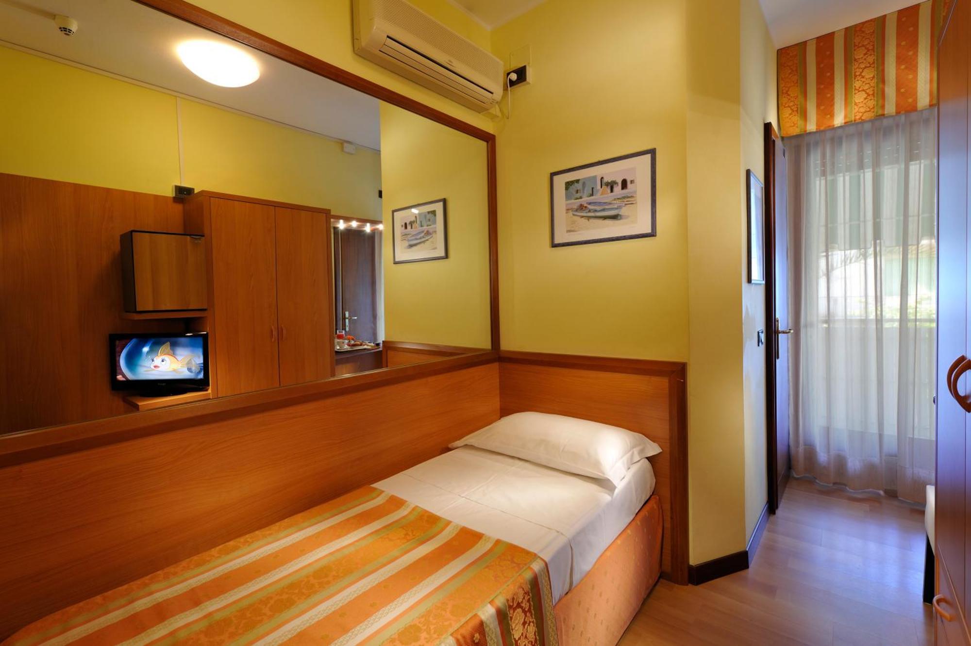 Hotel Al Prater Lignano Sabbiadoro Luaran gambar