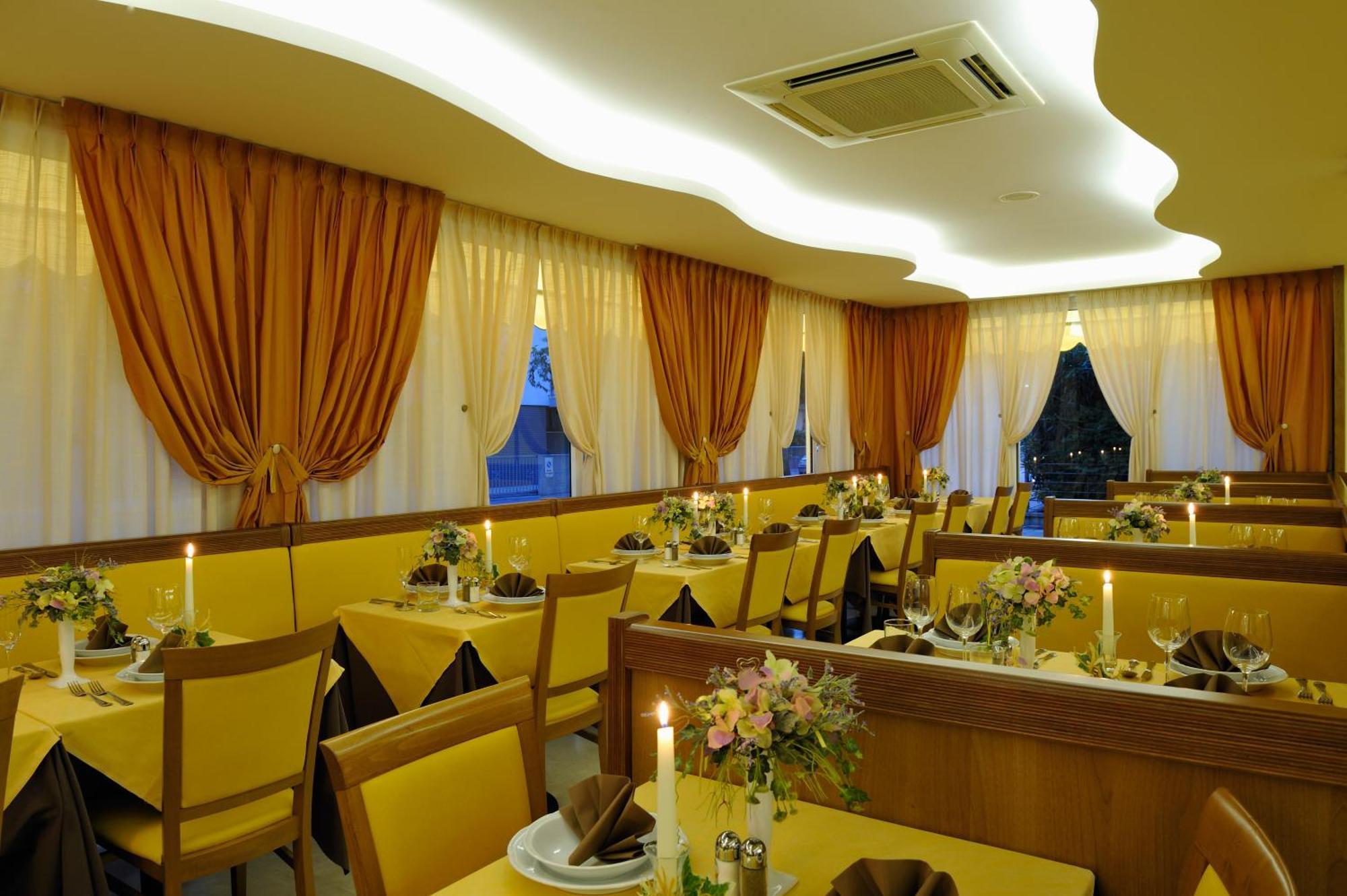 Hotel Al Prater Lignano Sabbiadoro Luaran gambar
