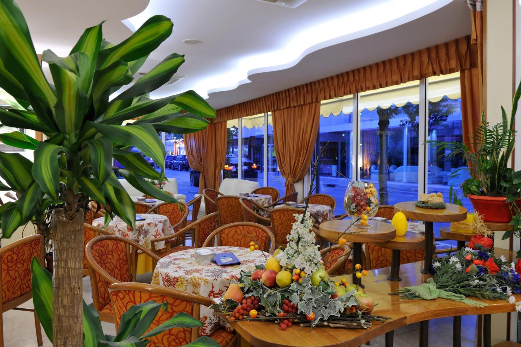 Hotel Al Prater Lignano Sabbiadoro Luaran gambar