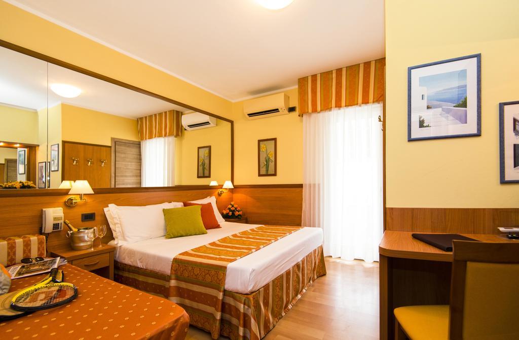 Hotel Al Prater Lignano Sabbiadoro Luaran gambar