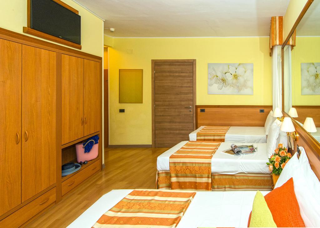 Hotel Al Prater Lignano Sabbiadoro Luaran gambar