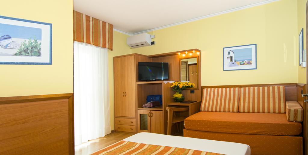 Hotel Al Prater Lignano Sabbiadoro Luaran gambar