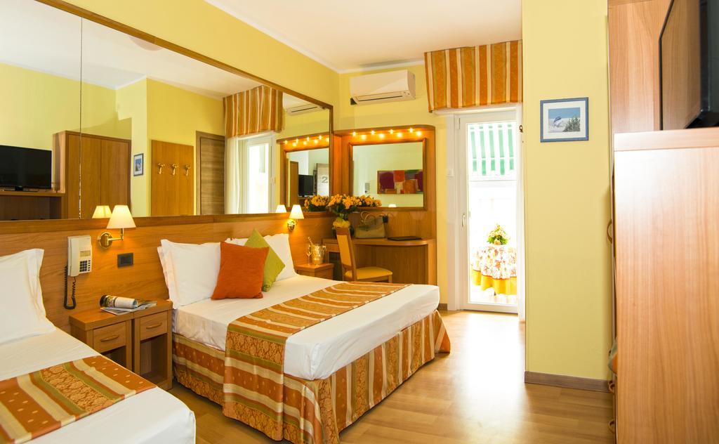 Hotel Al Prater Lignano Sabbiadoro Luaran gambar