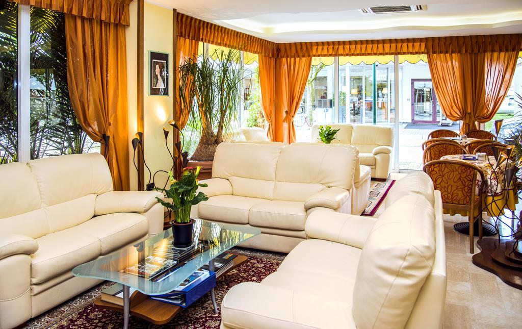 Hotel Al Prater Lignano Sabbiadoro Luaran gambar