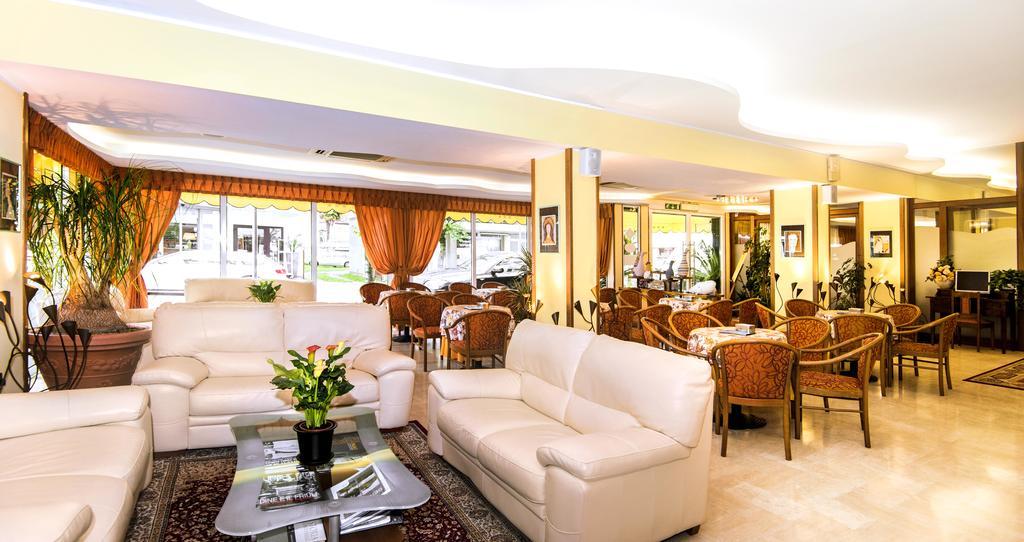 Hotel Al Prater Lignano Sabbiadoro Luaran gambar