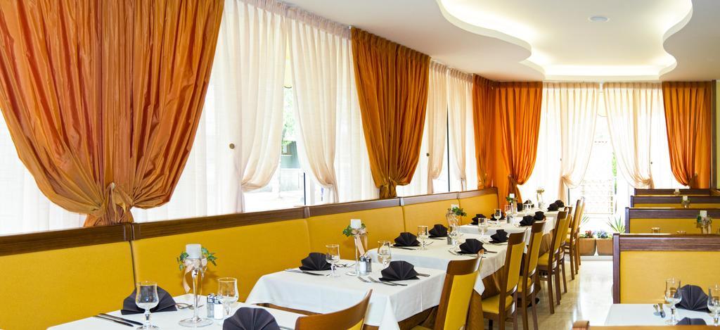 Hotel Al Prater Lignano Sabbiadoro Luaran gambar