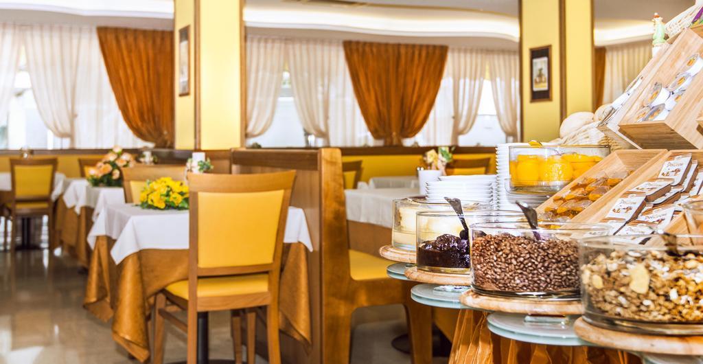 Hotel Al Prater Lignano Sabbiadoro Luaran gambar