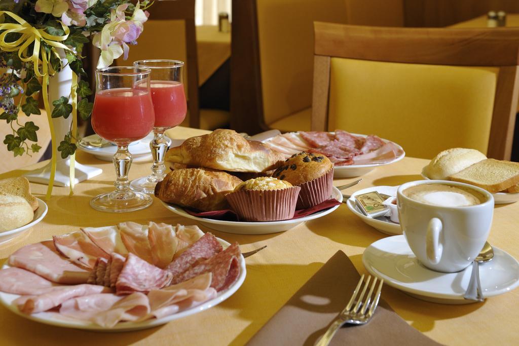 Hotel Al Prater Lignano Sabbiadoro Luaran gambar